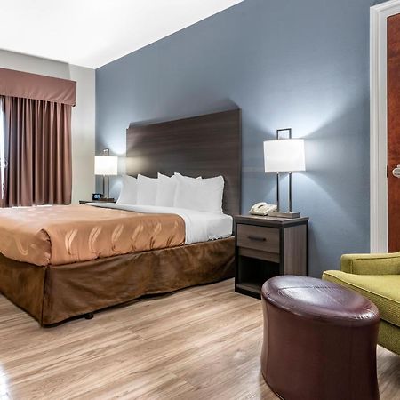 Quality Inn & Suites Demopolis Εξωτερικό φωτογραφία
