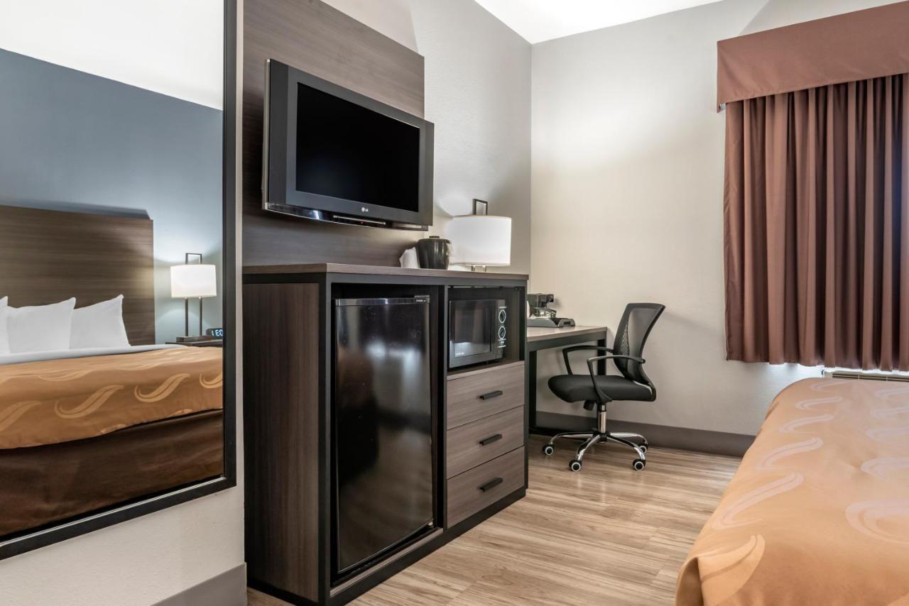 Quality Inn & Suites Demopolis Εξωτερικό φωτογραφία