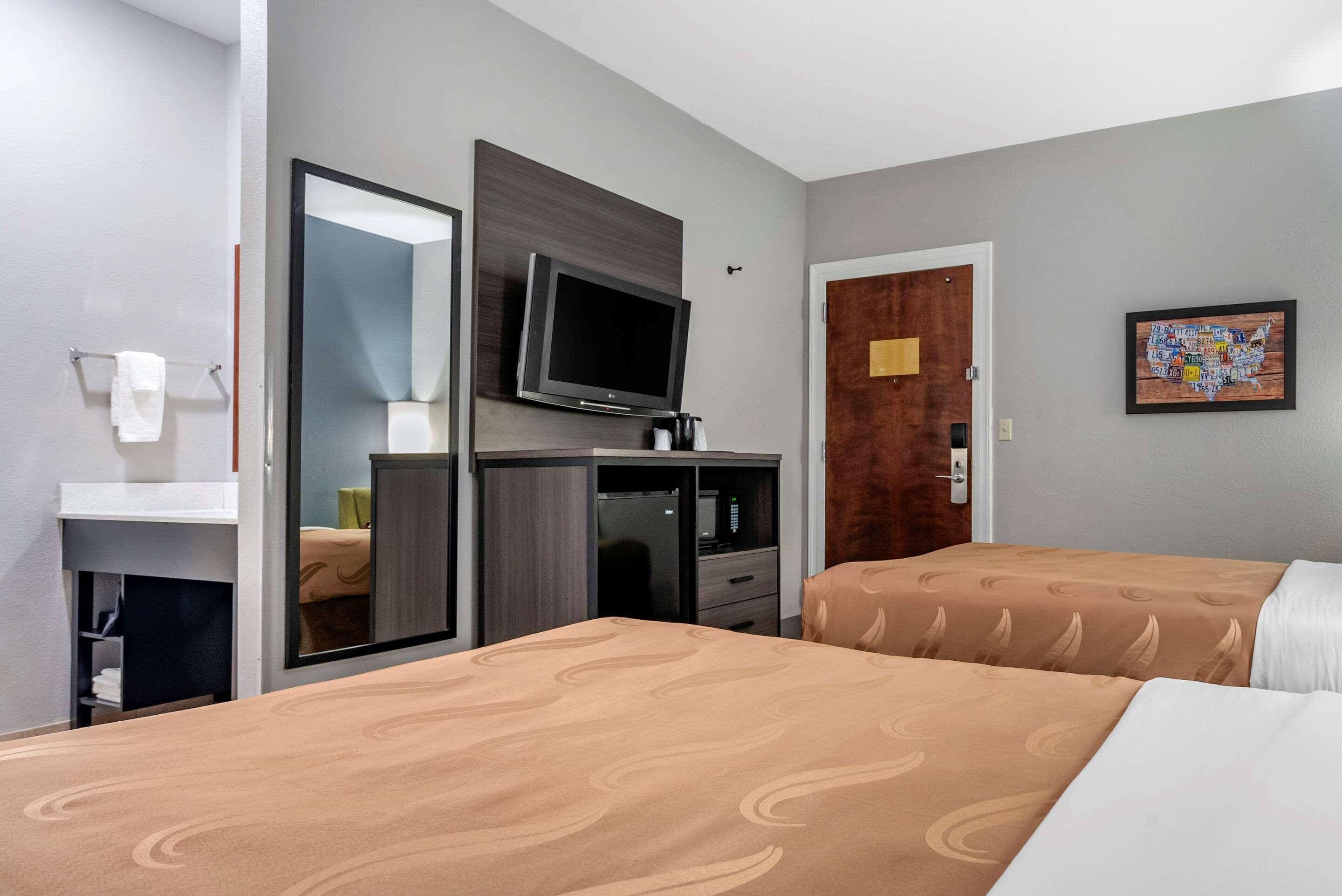 Quality Inn & Suites Demopolis Εξωτερικό φωτογραφία
