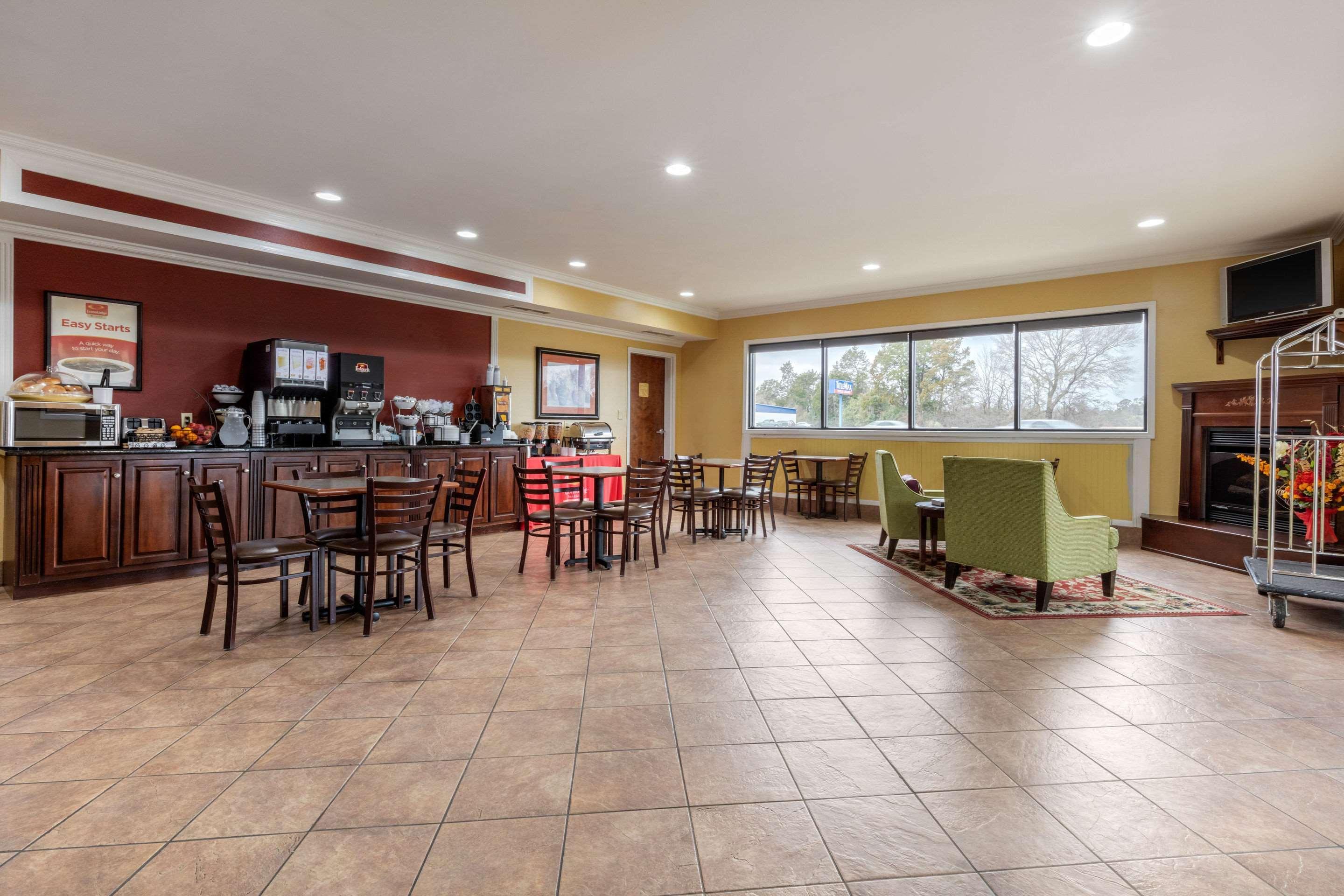 Quality Inn & Suites Demopolis Εξωτερικό φωτογραφία