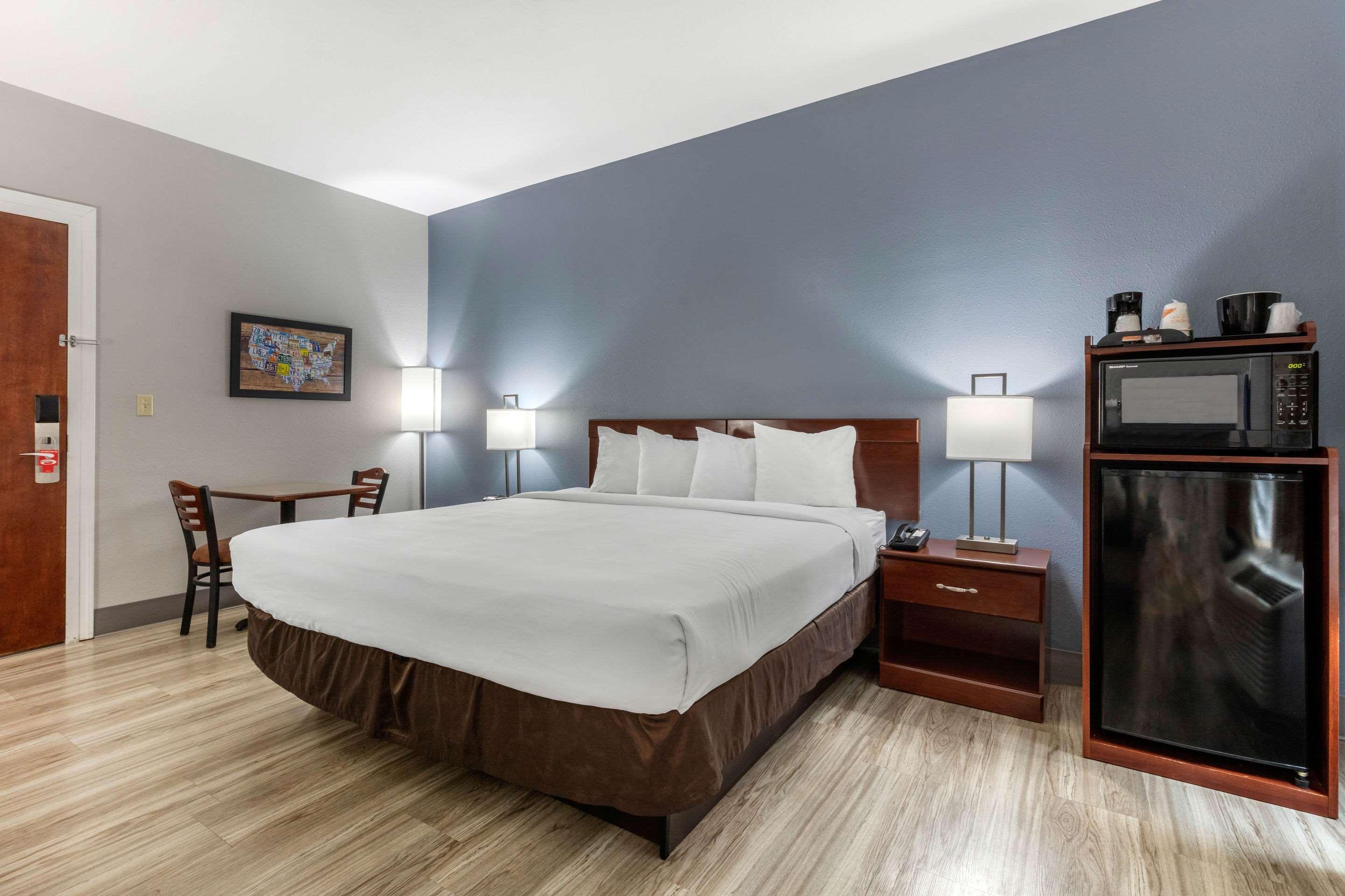 Quality Inn & Suites Demopolis Εξωτερικό φωτογραφία