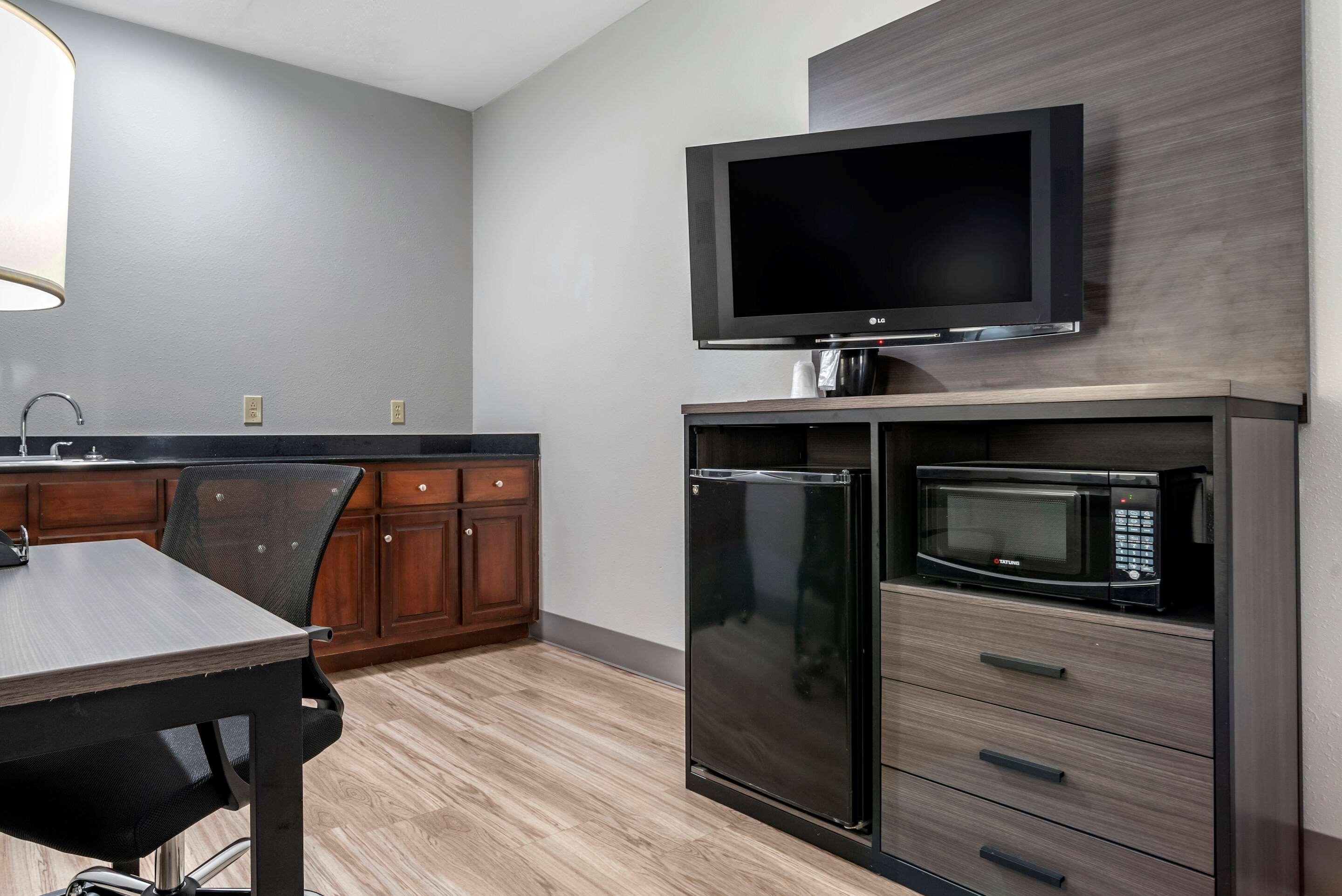 Quality Inn & Suites Demopolis Εξωτερικό φωτογραφία