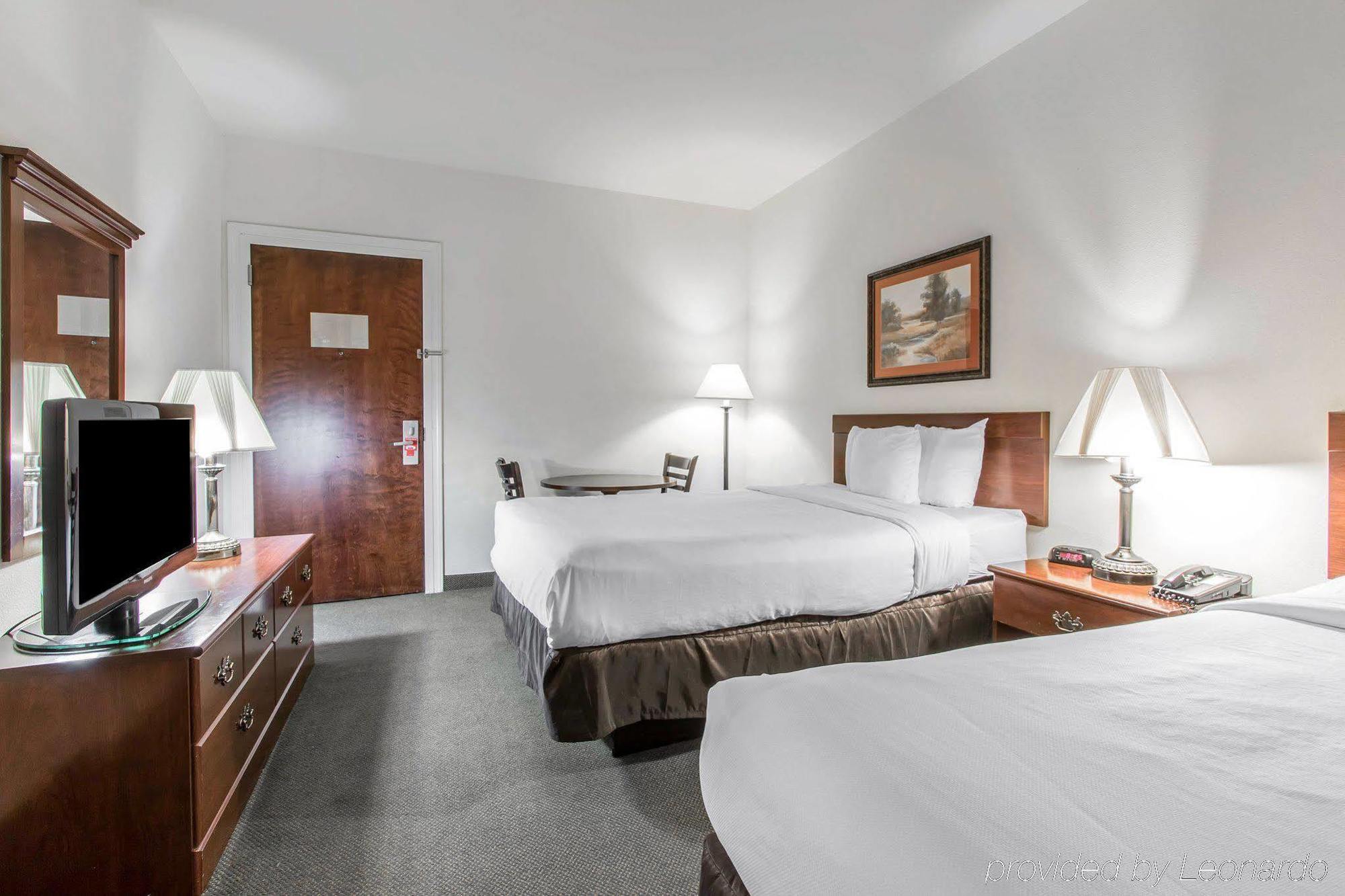 Quality Inn & Suites Demopolis Εξωτερικό φωτογραφία